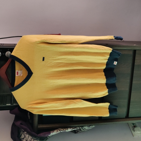 Levi's Other - Levis Sweater
